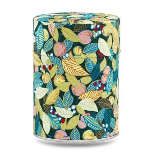Boîte à thé artisanale Tajimi 100 g, recouverte de papier washi vert profond aux feuilles dorées et baies rouges, couvercle assorti décoré.